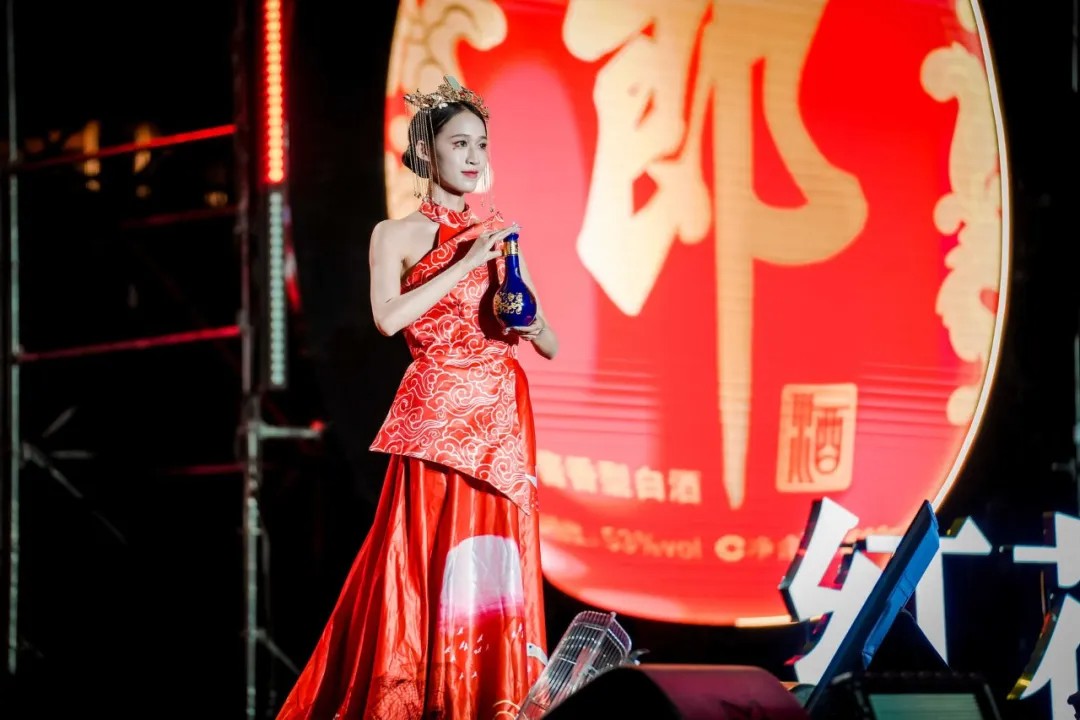 音樂盛宴，綿陽不眠夜！張靚穎領銜眾星，2.5萬+觀眾共襄盛舉！